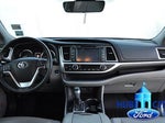 2019 Highlander Thumbnail 18
