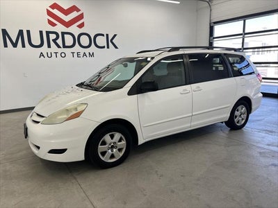 2006 Toyota Sienna CE 7-Passenger 4DR Mini-Van