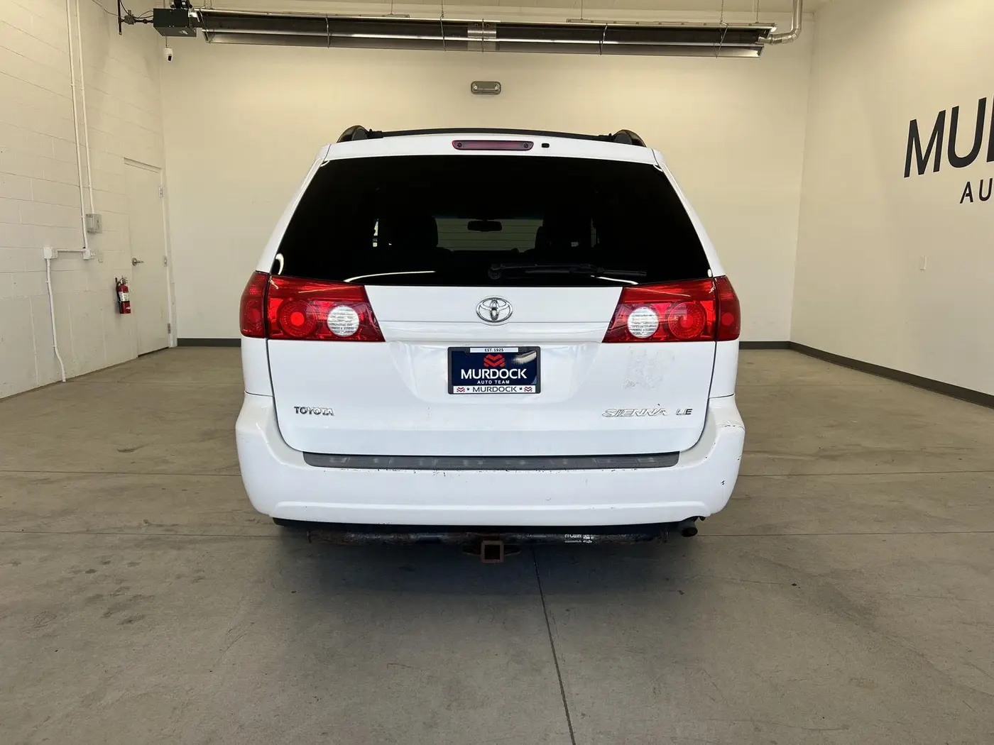 2006 Toyota Sienna - $2,990