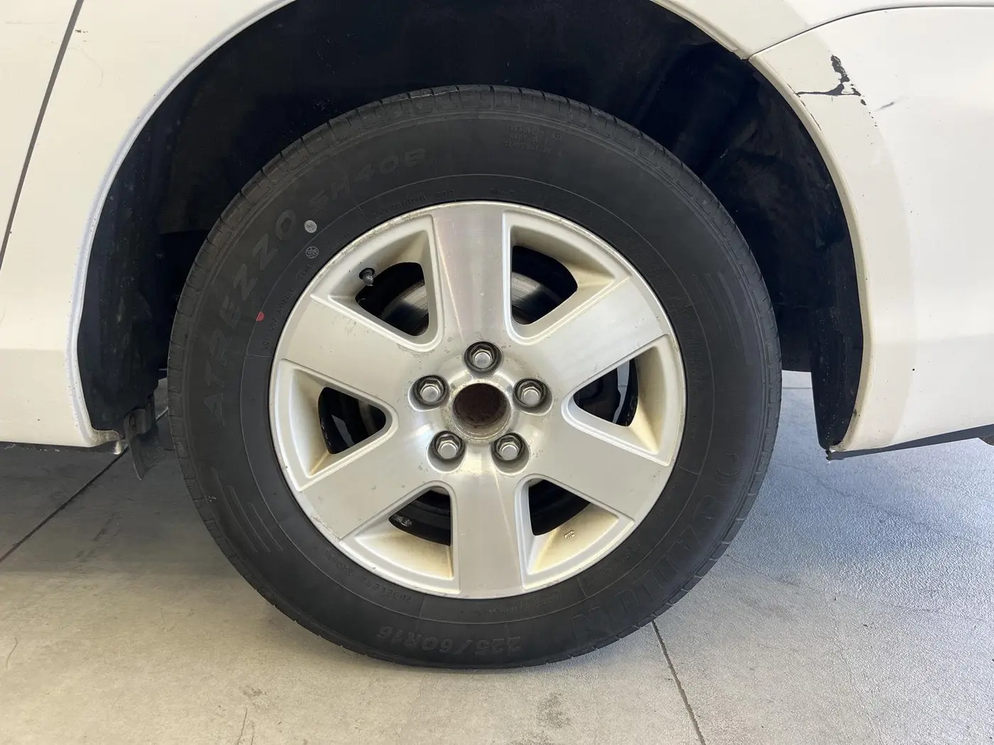 2006 Toyota Sienna - $2,990