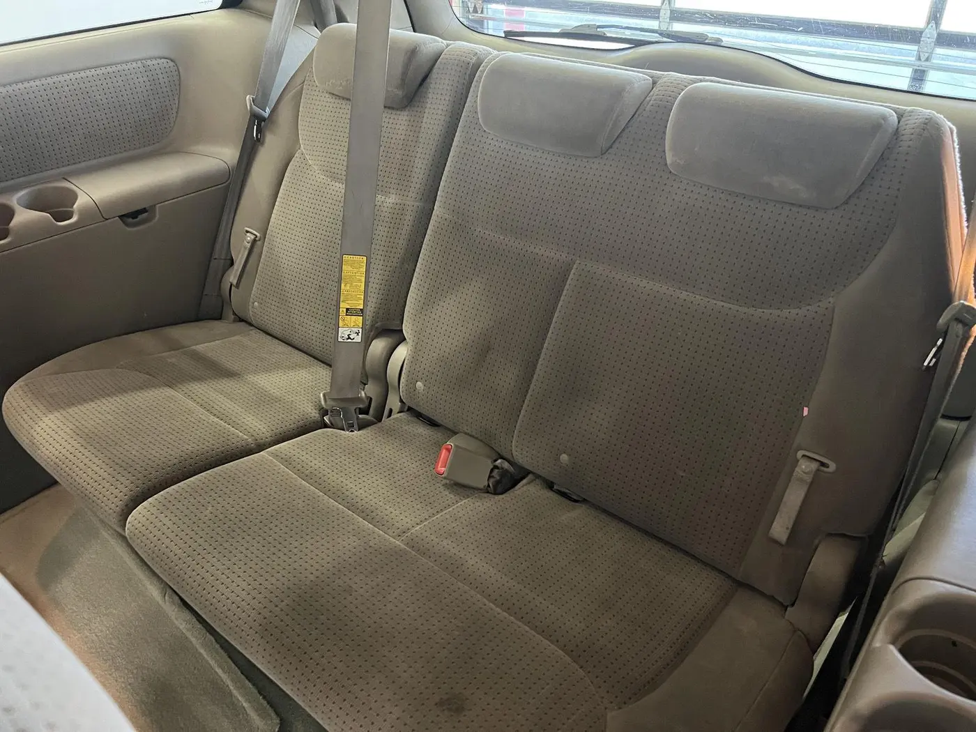 2006 Toyota Sienna - $2,990