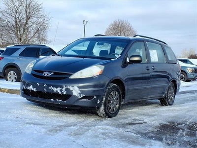 2006 Toyota Sienna CE 7-Passenger 4DR Mini-Van