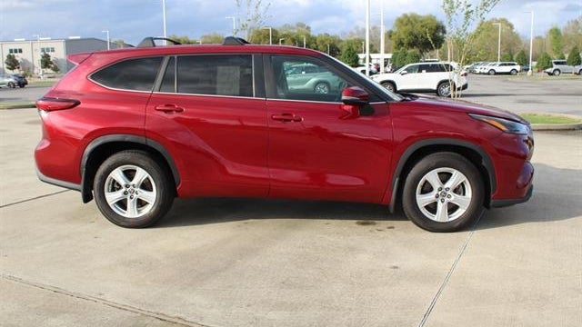 2023 Toyota Highlander Hybrid LE