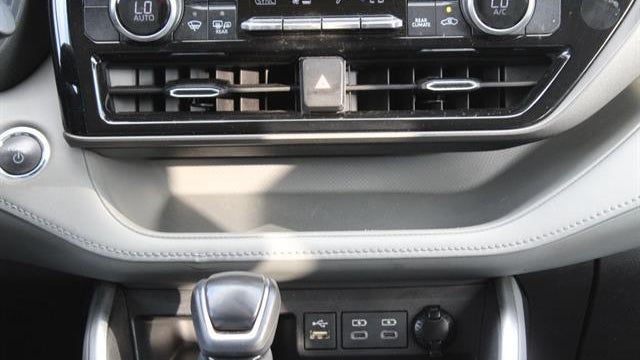 2023 Toyota Highlander Hybrid LE