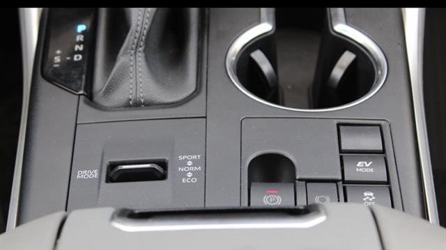 2023 Toyota Highlander Hybrid LE