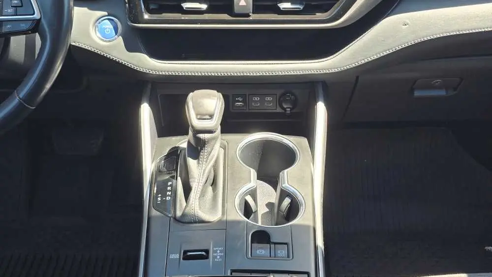 2022 Toyota Highlander Hybrid LE
