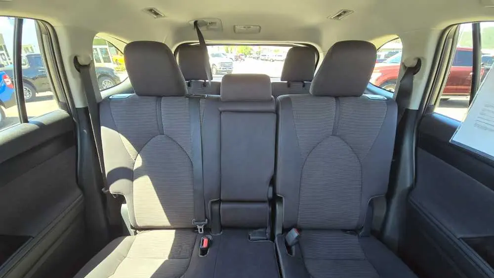 2022 Toyota Highlander Hybrid LE