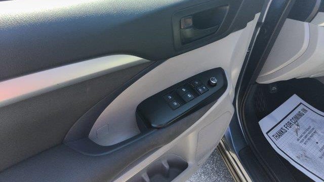 2018 Toyota Highlander LE