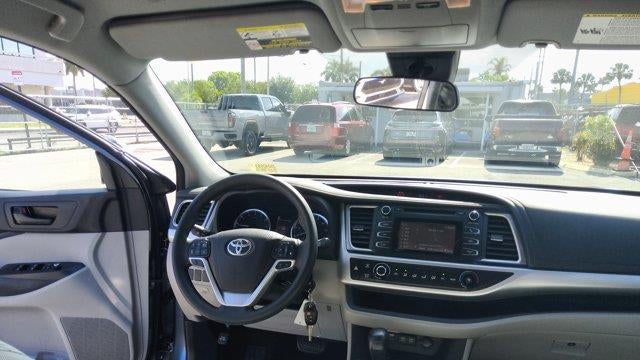 2018 Toyota Highlander LE