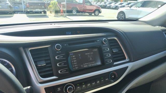 2018 Toyota Highlander LE