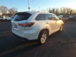 2016 Highlander Thumbnail 7