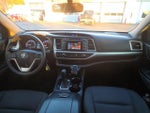 2016 Highlander Thumbnail 8