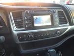 2016 Highlander Thumbnail 14