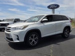 2019 Highlander Thumbnail 3