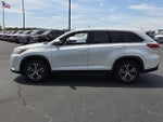 2019 Highlander Thumbnail 4