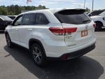 2019 Highlander Thumbnail 8