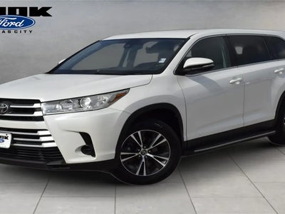 Photo of a 2019 Toyota Highlander LE 4DR SUV (2.7L I4) for sale
