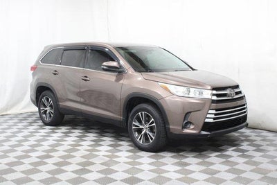 2019 Toyota Highlander LE 4DR SUV (2.7L I4)