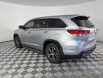 2017 Highlander Thumbnail 5