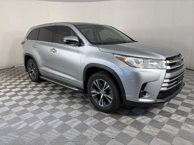 2017 Toyota Highlander LE 4DR SUV (2.7L I4)