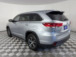 2017 Highlander Thumbnail 5