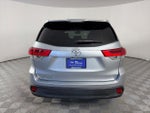2017 Highlander Thumbnail 6