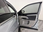 2017 Highlander Thumbnail 27