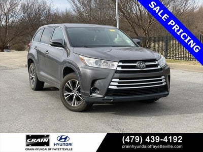 Photo of a 2017 Toyota Highlander LE 4DR SUV (2.7L I4) for sale