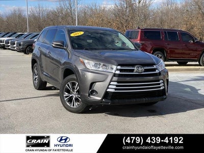 2017 Toyota Highlander LE 4DR SUV (2.7L I4)