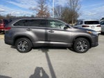 2017 Highlander Thumbnail 9