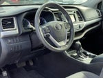 2017 Highlander Thumbnail 10