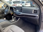 2017 Highlander Thumbnail 30