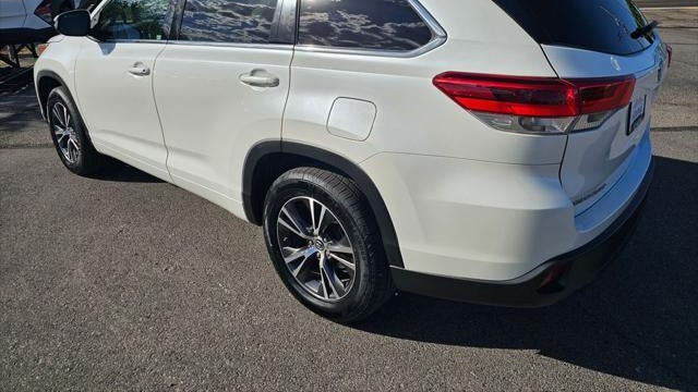 2018 Toyota Highlander LE