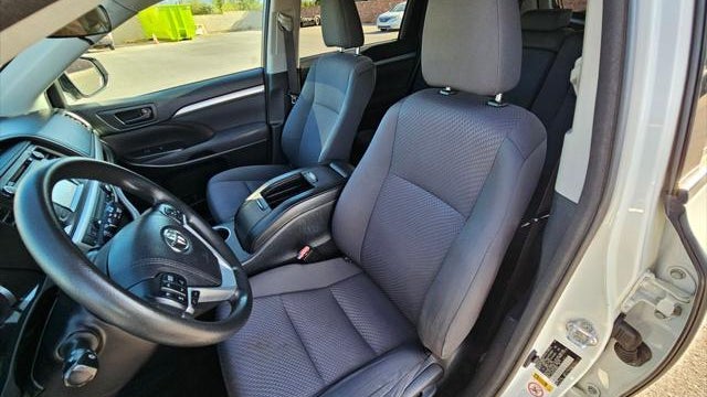 2018 Toyota Highlander LE