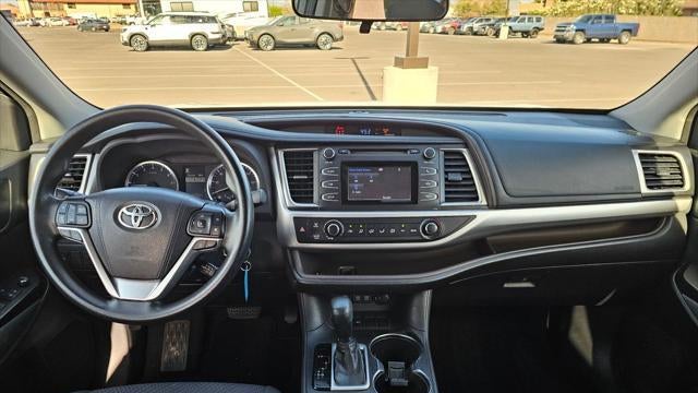 2018 Toyota Highlander LE