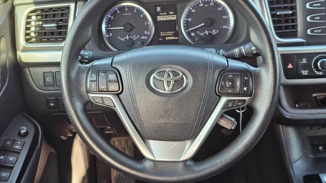 2018 Toyota Highlander LE