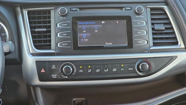 2018 Toyota Highlander LE