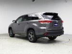 2018 Highlander Thumbnail 2