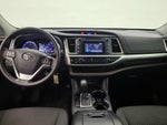 2018 Highlander Thumbnail 9