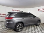 2019 Highlander Thumbnail 9
