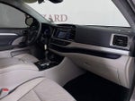 2019 Highlander Thumbnail 33