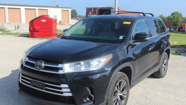 2017 Toyota Highlander LE