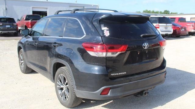2017 Toyota Highlander LE