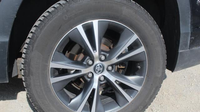 2017 Toyota Highlander LE
