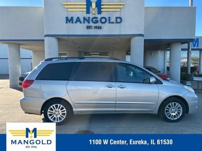 Photo of a 2007 Toyota Sienna XLE 7-Passenger 4DR Mini-Van for sale