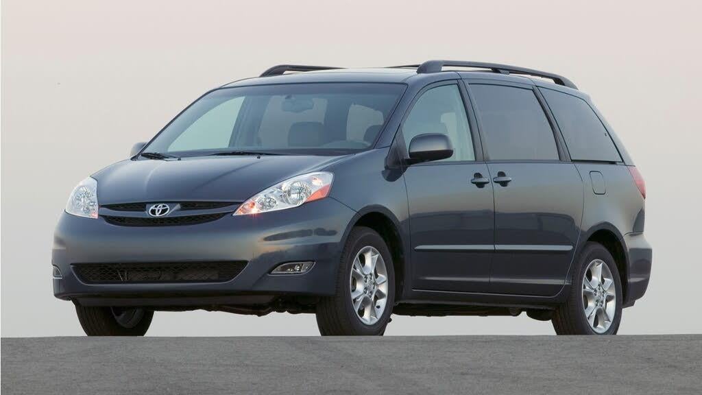 Preowned 2007 Toyota Sienna CE 7-Passenger for Sale