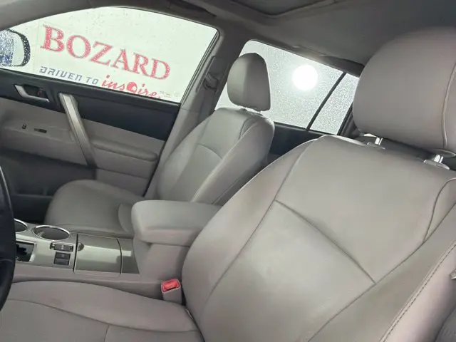 2013 Toyota Highlander - $13,000