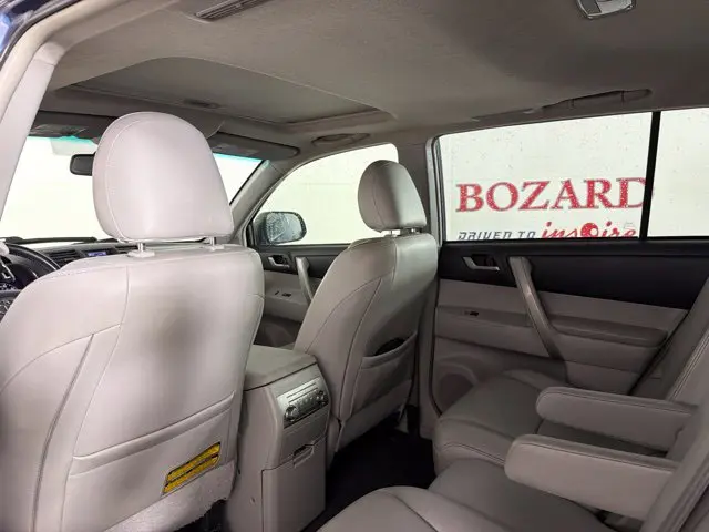 2013 Toyota Highlander - $13,000