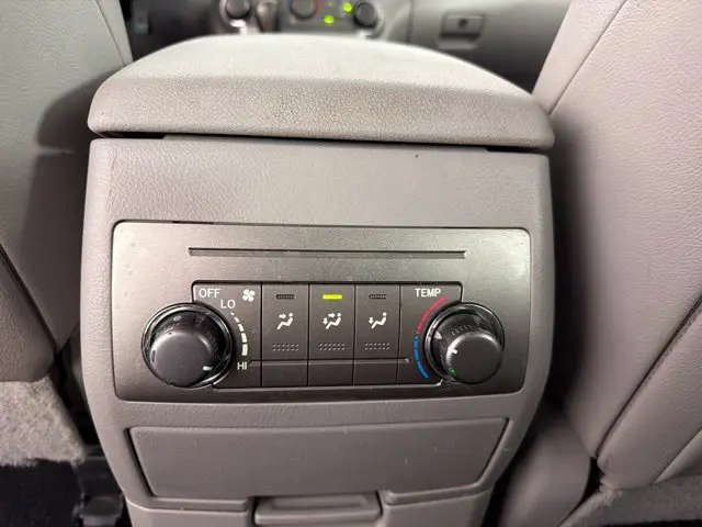 2013 Toyota Highlander - $13,000
