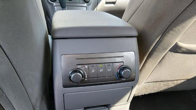 2011 Toyota Highlander SE